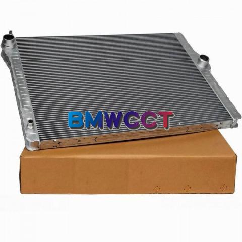 BEHR BMW F10 F11 F18 F01 F02水箱 N52N